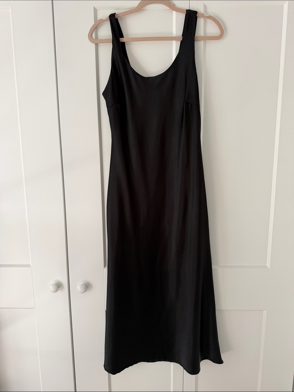 Gilli Black Midi Slip Dress
